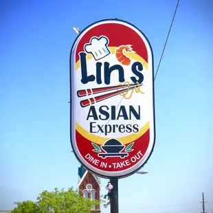 a sign for lin&apos;s asian express