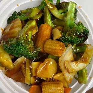 a bowl of stir fried vegetables