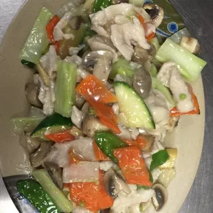 Moo goo gai pan