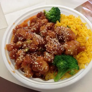 Sesame chicken lunch special