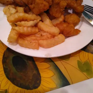 The plate that had been chipped and not replaced. There were more like this.