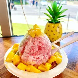 Shave ice, matcha, ube, topped w/fresh mango
