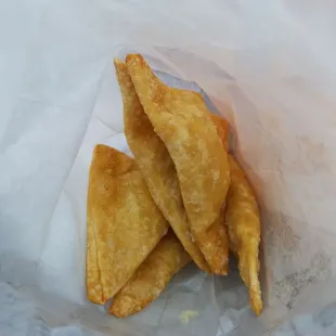 Yummy cream cheese wontons