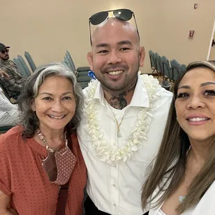 Singe white orchid lei