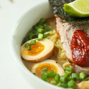 ramen and noodles, ramen, food, noodle soup, noodle dish, noodles