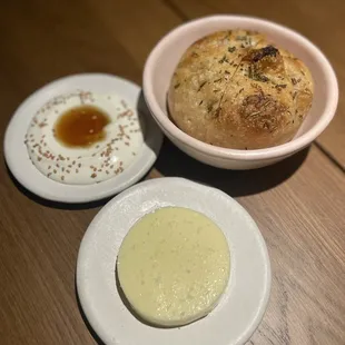 Focaccia, cultured butter, ricotta dip