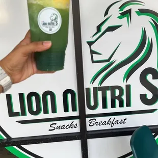 Mega Tropic, a refreshing  cocktail, with collagen, reduce mental fatigue.