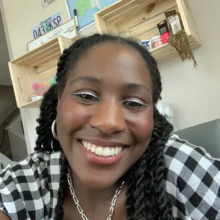 Lauren E.