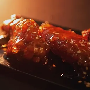 ows a close up of a plate of food