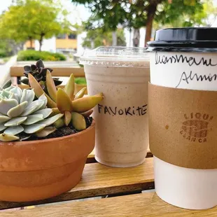 Favorite smoothie and lion&apos;s mane latte