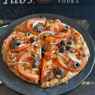 Omnivore pizza