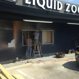 Located at 2(06 Knight st Dallas Tx