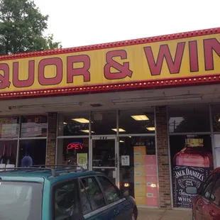 liquor and wine store