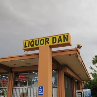 the front of a liquor store