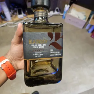 Good place, great selections. And amazing vibes!