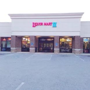 the front of a liquor store