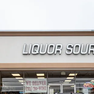 the front of a liquor store