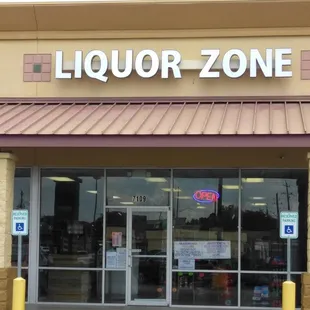 the front of a liquor store