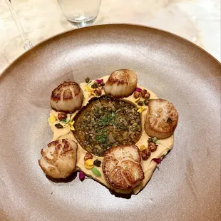Brown Butter Hummus &amp; Seared Scallops