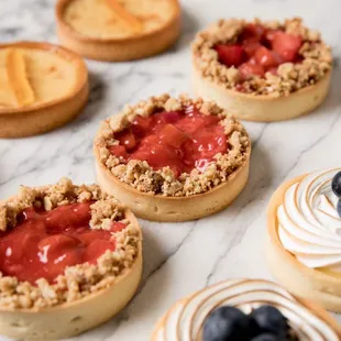 Fruit almond tarts