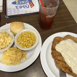 Country Fried Steak, Mac n Cheese, Corn, Hashbrown Cassarole, Bread Roll, Sweet Tea