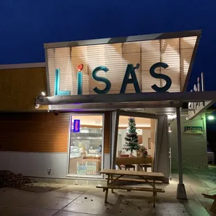 Lisa’s Ice Cream and Donuts!