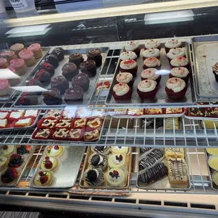 cupcakes, dessert, food