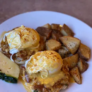 Crab Cake Eggs Benedict w/homefries