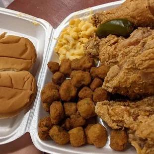 5 pc chicken dinner, all dark meat, with fried okra, mac and cheese and rolls (jalapeno comes with dinner)