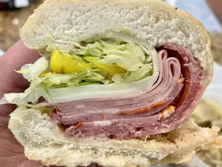 Mama T Parenti's Delicatessen