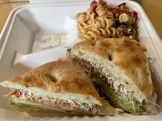 Wolfe’s kitchen and deli