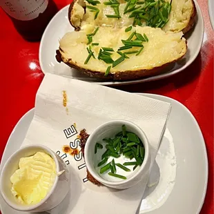 Baked potato tasted old :(
