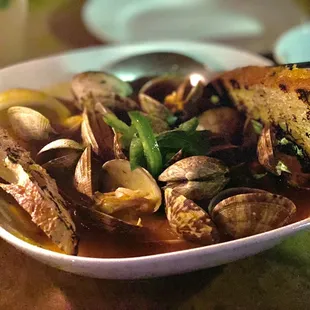 Local Fresh Clams, White Wine Broth and Crostini, Spicy Tomato Purée