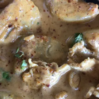 K. Massaman Coconut Curry (Tofu or Chicken)