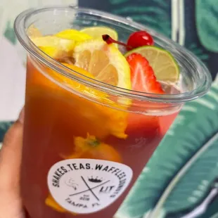 Mega Tea with Frutas