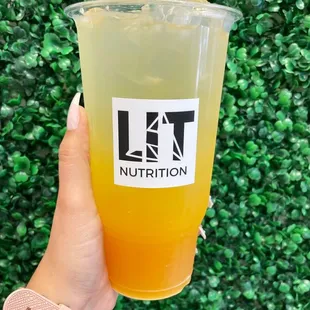 Pineapple Tea. 32 oz. 200mg caffeine.