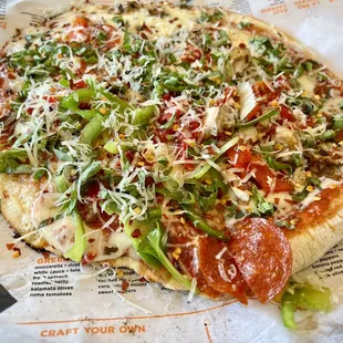 a close up of a pizza