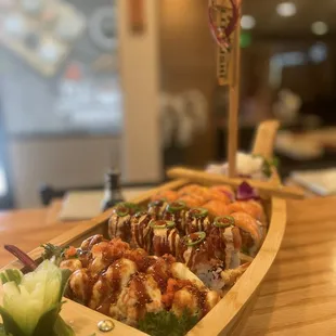 sushi, sashimi, sushi and sashimi, food