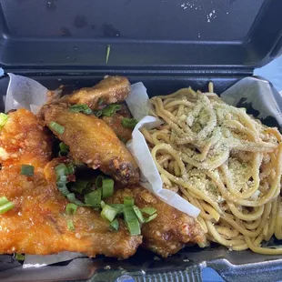 6 Piece Chicken Combo with Garlic Noodles