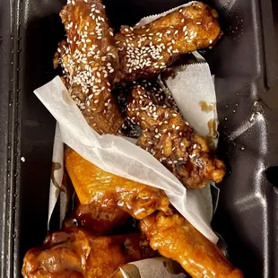 8 BONE IN WINGS (Korean (top), honey hot (bottom))