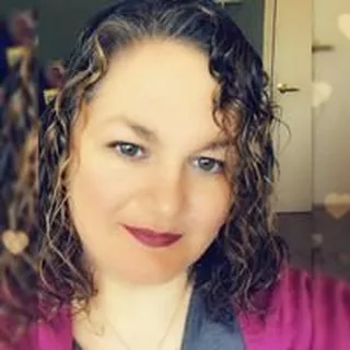 Mindy R.