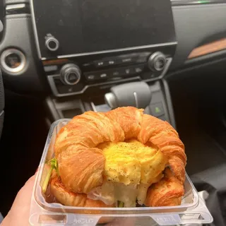 Supreme Croissant