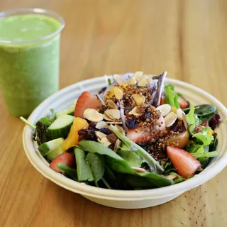 PINEAPPLE-KALE SMOOTHIE