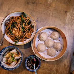 Aperitivos y entradas del menú