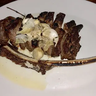 Bone in Ribeye Tomahawk Chop