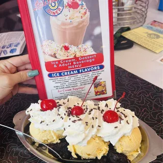 Brownie Sundae Delight