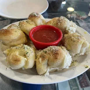 Garlic knots