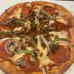 Supreme pizza (personal size)