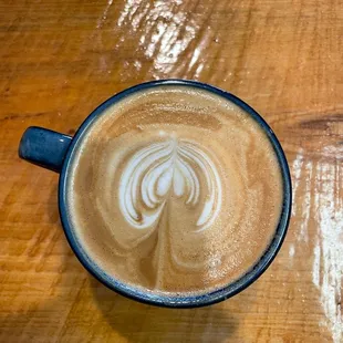 A standard latte. Milk was textured perfectly, thick and rich. A delicious cup.