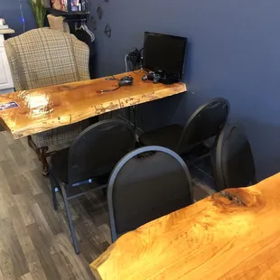 Gaming table